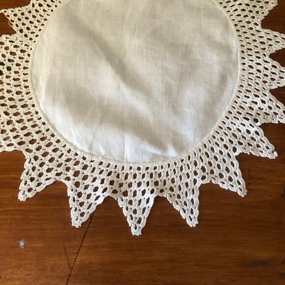 Lot of 5 Handmade Crochet Lace Linen Dollies White/Off White Round Oval Table - Picture 7 of 12
